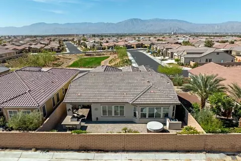 View/Area - 85606 Molvena Dr, Indio, CA 92203 photo 2 of 16