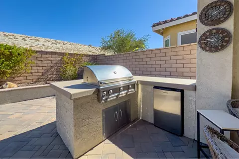 Kitchen - 85606 Molvena Dr, Indio, CA 92203 photo 4 of 4