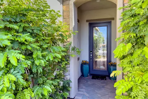 Entry Way - 85606 Molvena Dr, Indio, CA 92203 photo 1 of 3