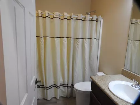 Bath - 49024 Biery St, Indio, CA 92201 photo 3 of 3