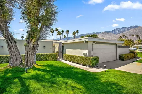 1873 Grand Bahama Dr E, Palm Springs, CA 92264