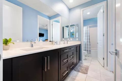 Bath - 40632 Firenze Ct, Indio, CA 92203 photo 5 of 6