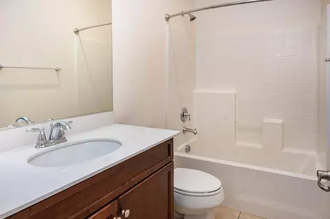 Bath - 43693 Treviso Dr, Indio, CA 92203 photo 4 of 4