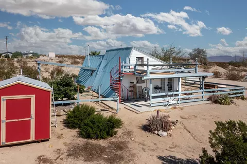 Exterior - 66673 Daisy Ln, Joshua Tree, CA 92252 photo 3 of 23