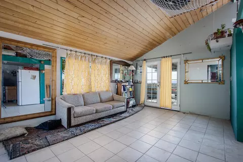 Living - 66673 Daisy Ln, Joshua Tree, CA 92252 photo 1 of 1