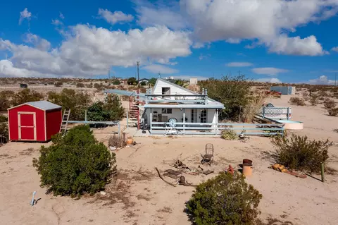Exterior - 66673 Daisy Ln, Joshua Tree, CA 92252 photo 4 of 23