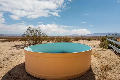Exterior - 66673 Daisy Ln, Joshua Tree, CA 92252 photo 21 of 23