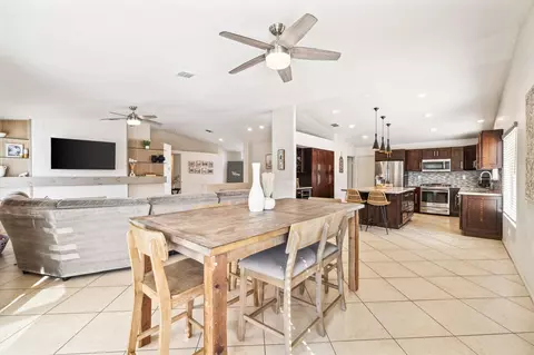 Dining - 81175 Mariposa Cir, Indio, CA 92201 photo 1 of 3