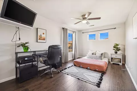 Bedroom - 81175 Mariposa Cir, Indio, CA 92201 photo 6 of 7