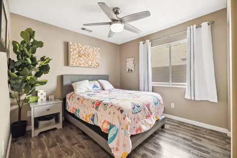 Bedroom - 81175 Mariposa Cir, Indio, CA 92201 photo 4 of 7