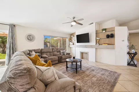 Living - 81175 Mariposa Cir, Indio, CA 92201 photo 2 of 4