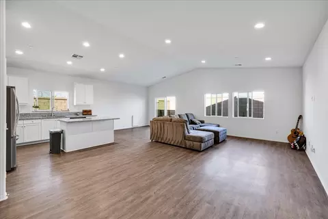 Living - 44660 Beringer Dr, Indio, CA 92203 photo 1 of 2