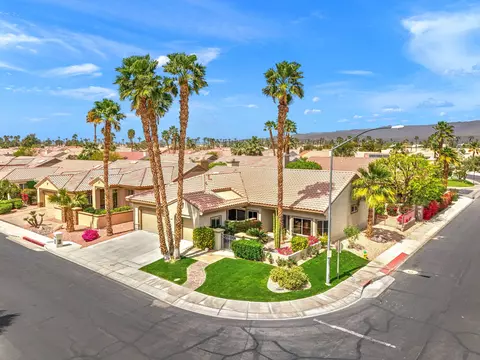 78658 Waterfall Dr, Palm Desert, CA 92211