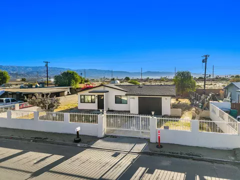 View/Area - 43128 Kenya Dr, Indio, CA 92201 photo 3 of 5
