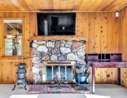 Living - 54985 S Circle Dr, Idyllwild, CA 92549 photo 1 of 1