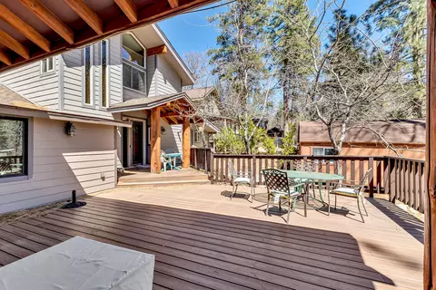 Exterior - 53845 Pine Crest Ave, Idyllwild, CA 92549 photo 13 of 26