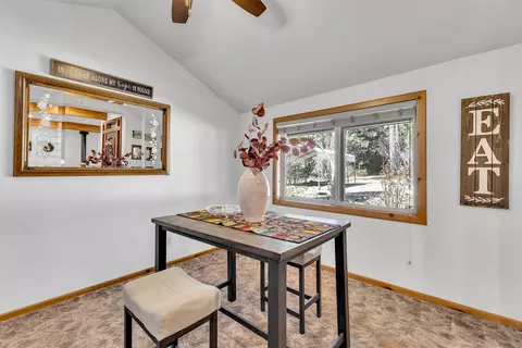 Dining - 53845 Pine Crest Ave, Idyllwild, CA 92549 photo 2 of 4