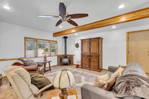 Living - 53845 Pine Crest Ave, Idyllwild, CA 92549 photo 1 of 6