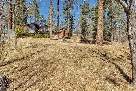 Exterior - 53845 Pine Crest Ave, Idyllwild, CA 92549 photo 19 of 26