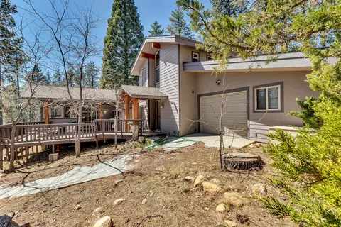 Exterior - 53845 Pine Crest Ave, Idyllwild, CA 92549 photo 24 of 26
