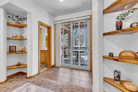 Entry Way - 53845 Pine Crest Ave, Idyllwild, CA 92549 photo 6 of 6