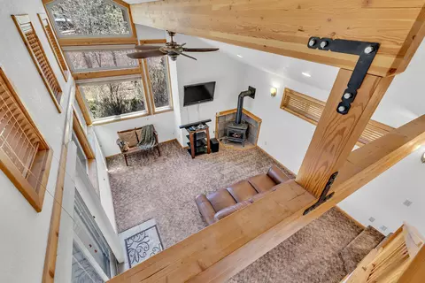 Living - 53845 Pine Crest Ave, Idyllwild, CA 92549 photo 6 of 6