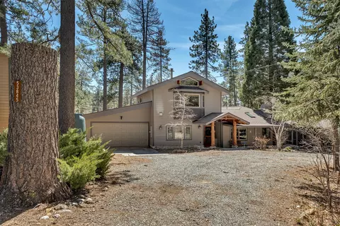 Exterior - 53845 Pine Crest Ave, Idyllwild, CA 92549 photo 3 of 26
