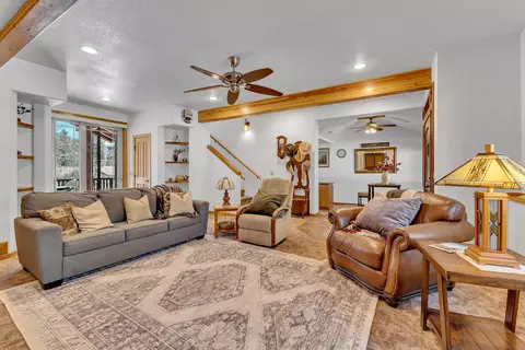 Living - 53845 Pine Crest Ave, Idyllwild, CA 92549 photo 3 of 6