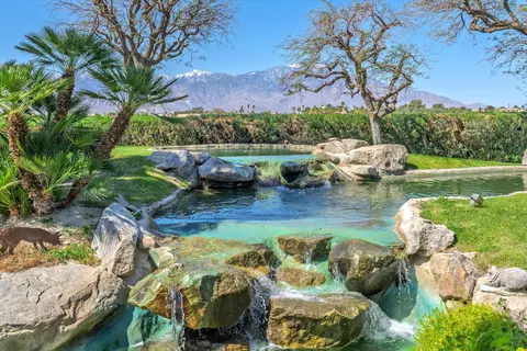 30995 Via Las Palmas, Thousand Palms, CA 92276