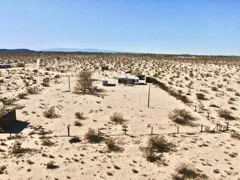 1331 Leeds Rd, Joshua Tree, CA 92252