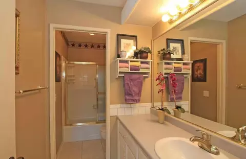 Bath - 49150 Wayne St, Indio, CA 92201 photo 1 of 1
