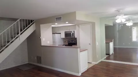 72599 Edgehill Dr, Palm Desert, CA 92260