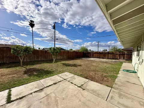 Exterior - 361 N 9th St, Blythe, CA 92225 photo 2 of 3