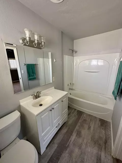 Bath - 361 N 9th St, Blythe, CA 92225 photo 2 of 3