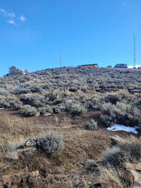 46271 Vale Dr, Big Bear City, CA 92314