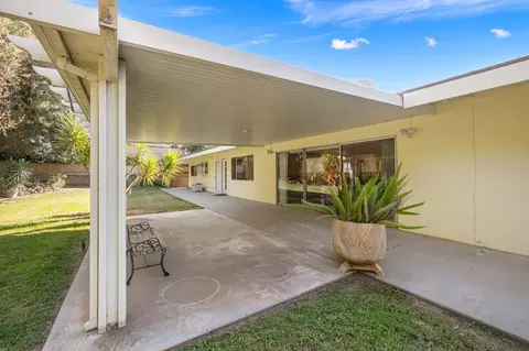 Exterior - 5284 Bardwell Ave, Riverside, CA 92506 photo 5 of 10