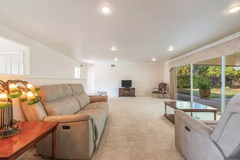 Living - 5284 Bardwell Ave, Riverside, CA 92506 photo 6 of 7