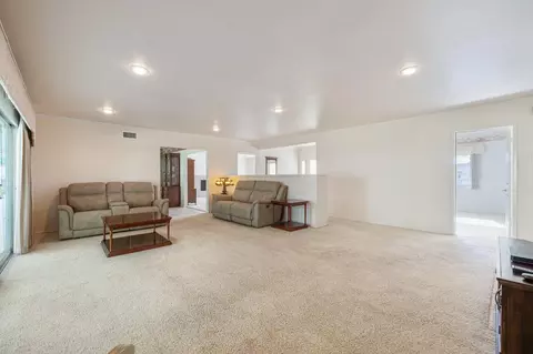 Living - 5284 Bardwell Ave, Riverside, CA 92506 photo 5 of 7