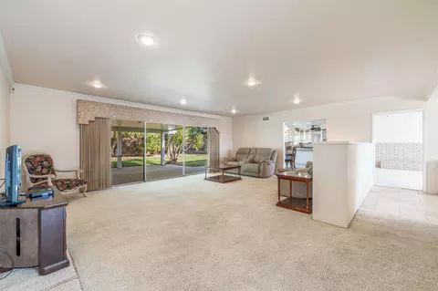 Living - 5284 Bardwell Ave, Riverside, CA 92506 photo 4 of 7