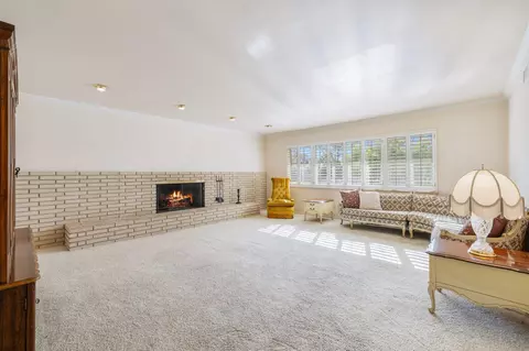 Living - 5284 Bardwell Ave, Riverside, CA 92506 photo 1 of 7