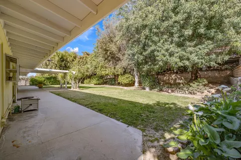 Exterior - 5284 Bardwell Ave, Riverside, CA 92506 photo 10 of 10