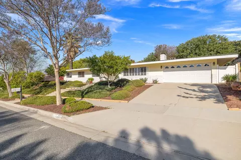 Exterior - 5284 Bardwell Ave, Riverside, CA 92506 photo 1 of 10