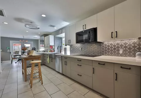 30376 Avenida Alvera, Cathedral City, CA 92234