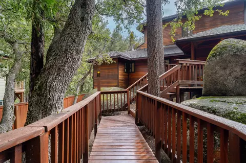 25504 Cedar Glen Dr, Idyllwild, CA 92549