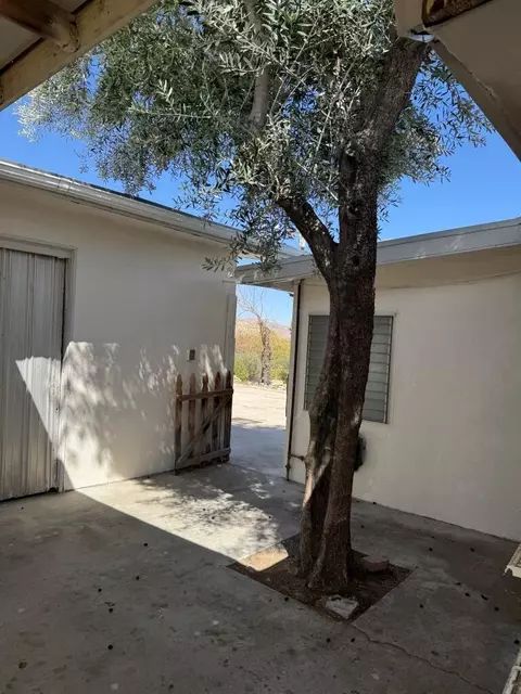 Exterior - 49074 Mojave Dr, Morongo Valley, CA 92256 photo 7 of 11