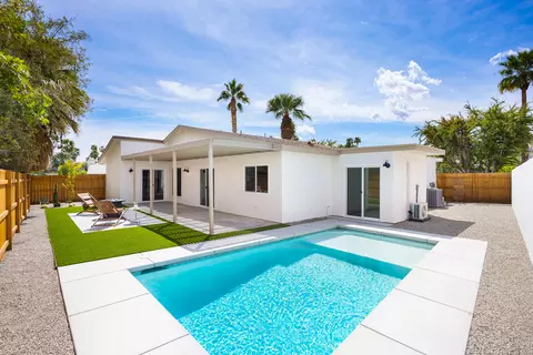 812 Arroyo Vista Dr, Palm Springs, CA 92264