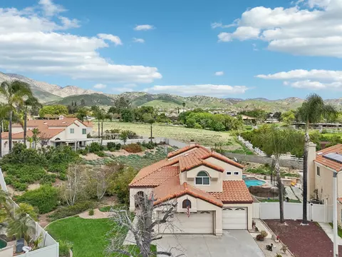 View/Area - 29358 Silverfern Pl, Highland, CA 92346 photo 1 of 5