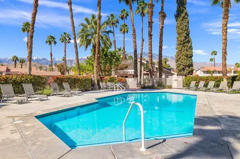 6135 Montecito Dr, Palm Springs, CA 92264