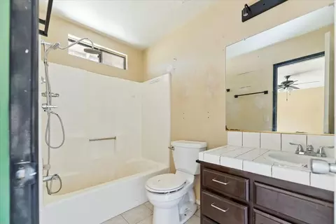 Bath - 32649 Zircon Rd, Lucerne Valley, CA 92356 photo 1 of 1