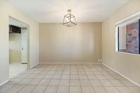 Living - 32649 Zircon Rd, Lucerne Valley, CA 92356 photo 4 of 10